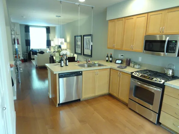 2187 NW Talus Dr, Issaquah, WA 98027