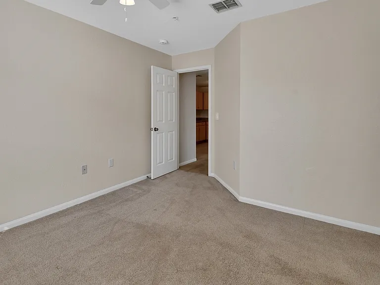 940 Village Trl #4-207 — Photo 21