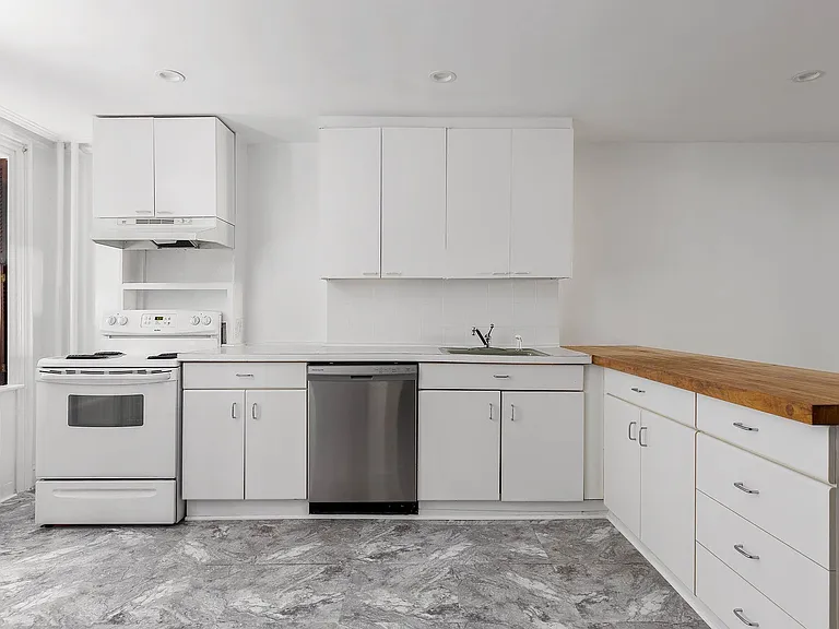 163 Bergen St #1 — Photo 4