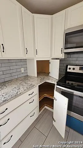 1726 Basse Rd — Photo 7