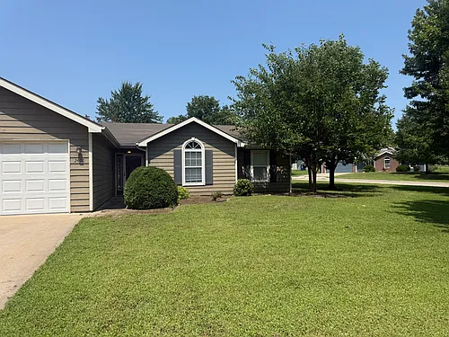 2400 Stowe Dr Photo 1