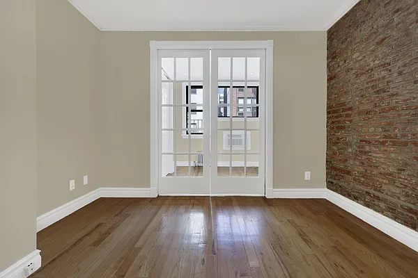 Rented by Cooper & Cooper Real Estate | media 14