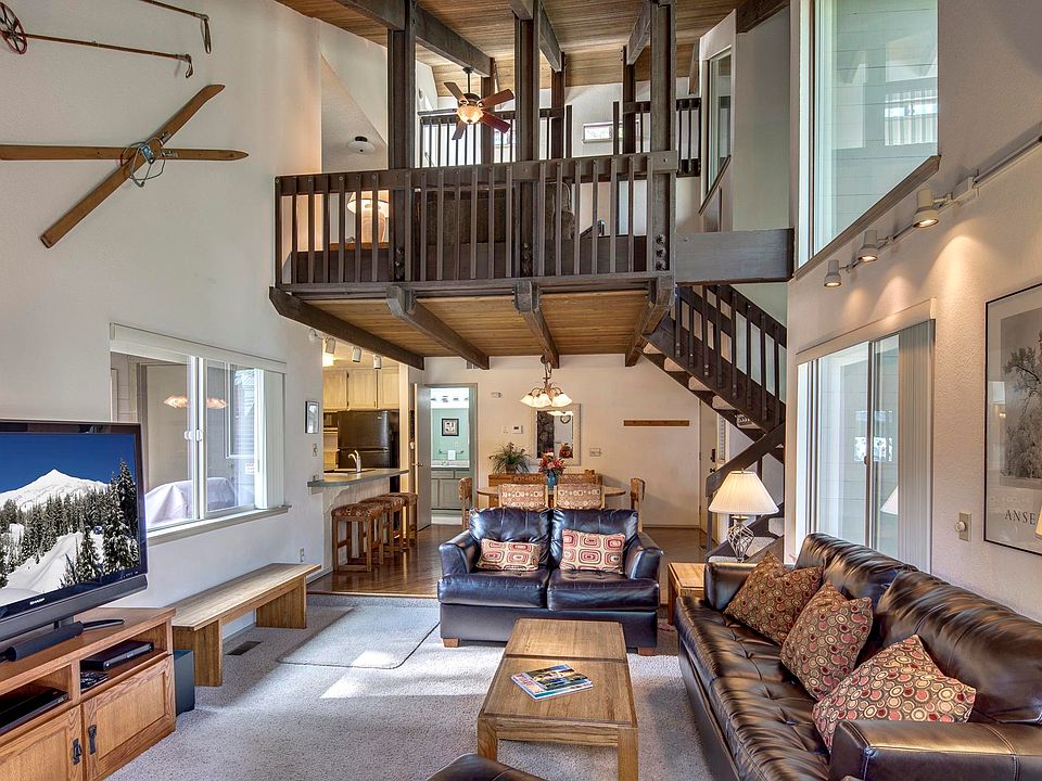 1st image of 57009 Tennis Village Ln