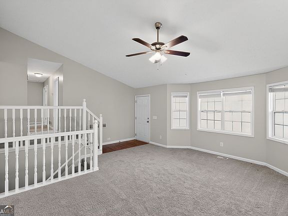 5th image of 194 Fairview Oak Pl