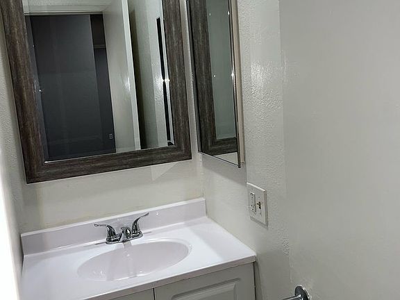 3rd image of 1237 Arapahoe St APT 202