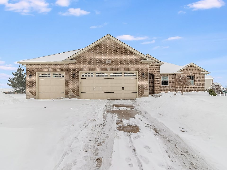 1st image of 21434 S Redwood Ln