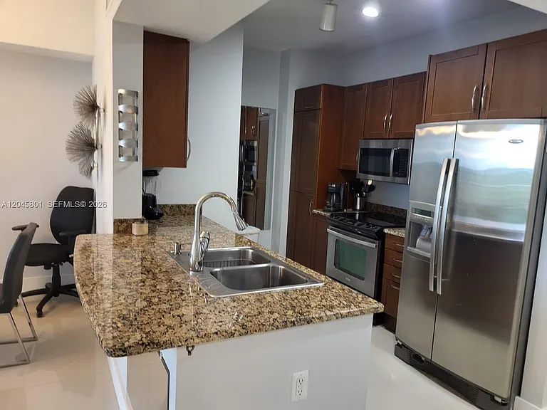 350 N Federal Hwy #1402 — Photo 7