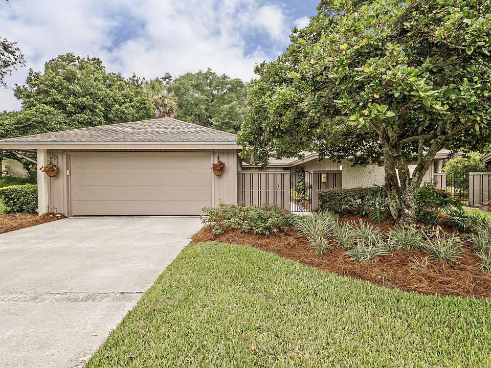 1st image of 43 Village Walk Dr