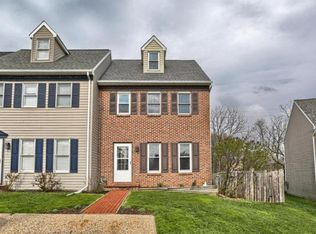 13 Pheasant Ln, Lititz, PA 17543