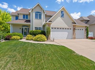 2639 NW 160th St, Clive, IA 50325