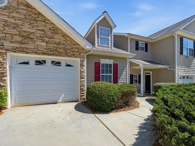 259 Derby Ct — Photo 3