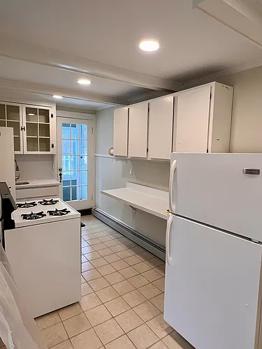 19 Irving St Photo 1
