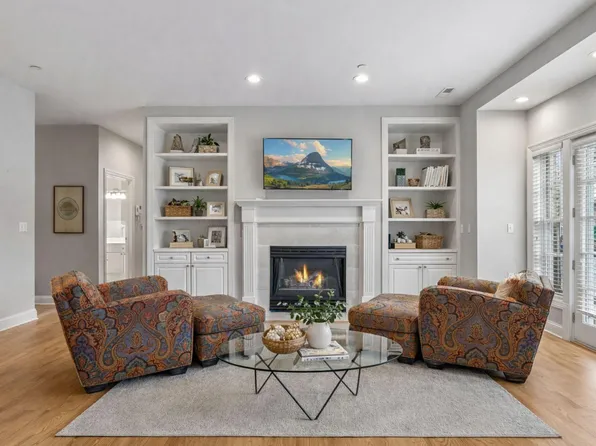 5000 Halifax Ave #107, Edina, MN 55424