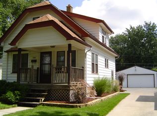 1924 S 96th St, Milwaukee, WI 53227