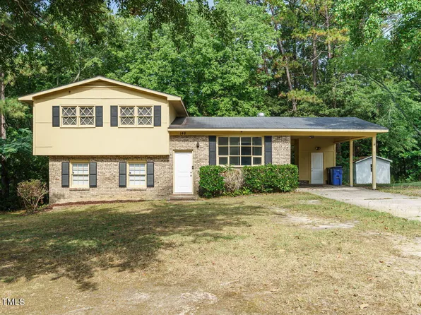 148 S Ingleside Dr, Fayetteville, NC 28314