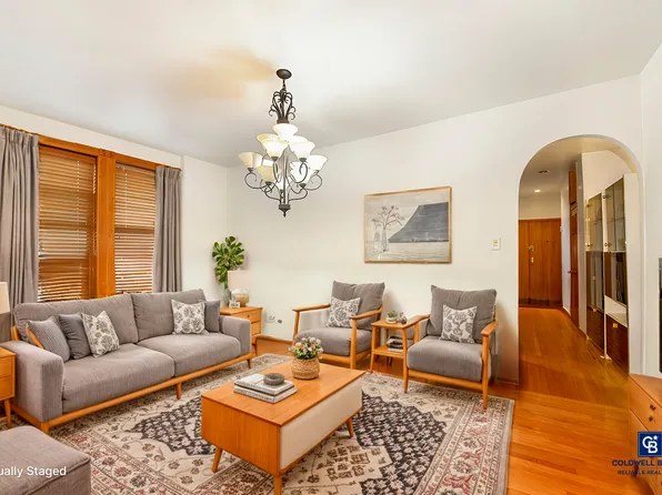 421 Crown Street image 1 of 8