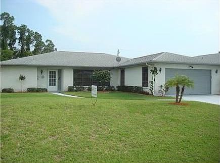 1st image of 682 SE Starflower Ave