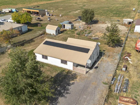 9860 W 10400 N, Tremonton, UT 84337