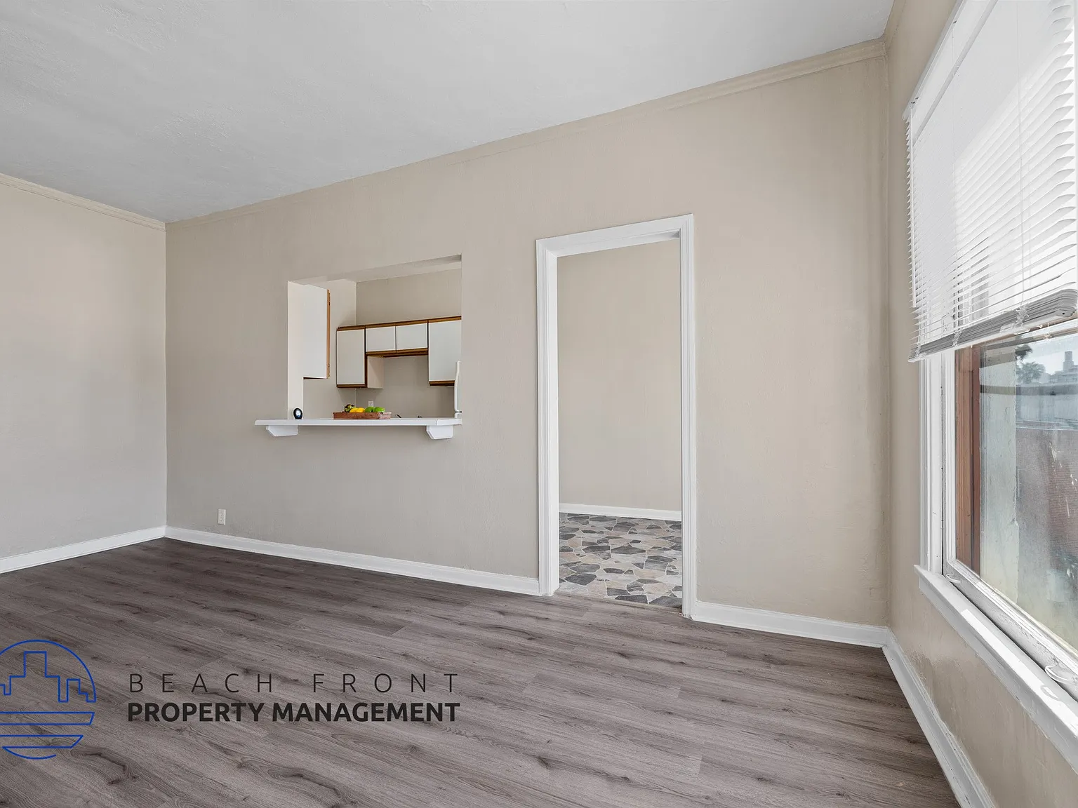418 S. Normandie Ave — Photo 4