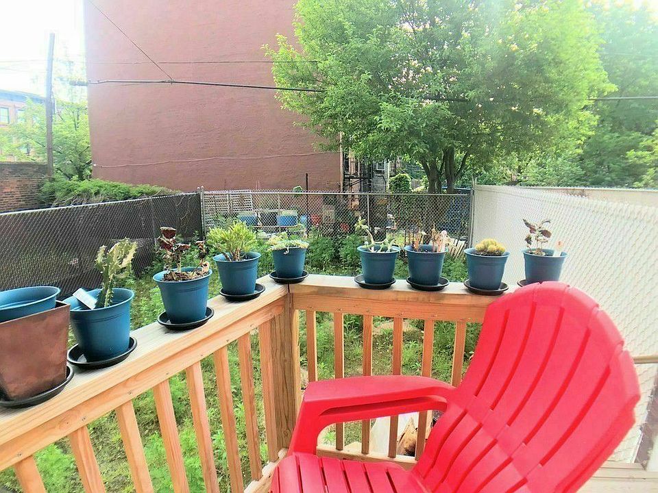 1st image of 347 Franklin Ave APT 1