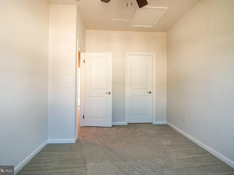 308 Blue Welsh St — Photo 17