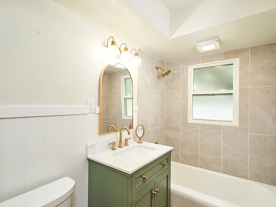 Fully Bathroom