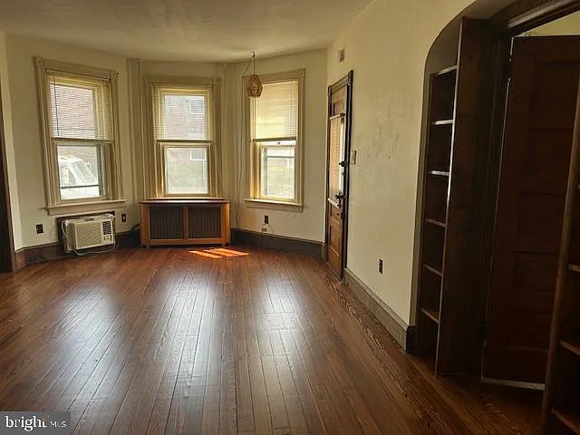 2 bed, 800 sqft, $1,675 — Photo 2