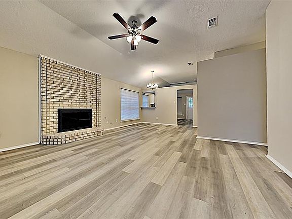 5th image of 3702 Constitution Dr