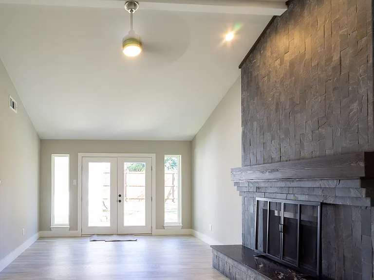 727 Gaylewood Dr — Photo 8