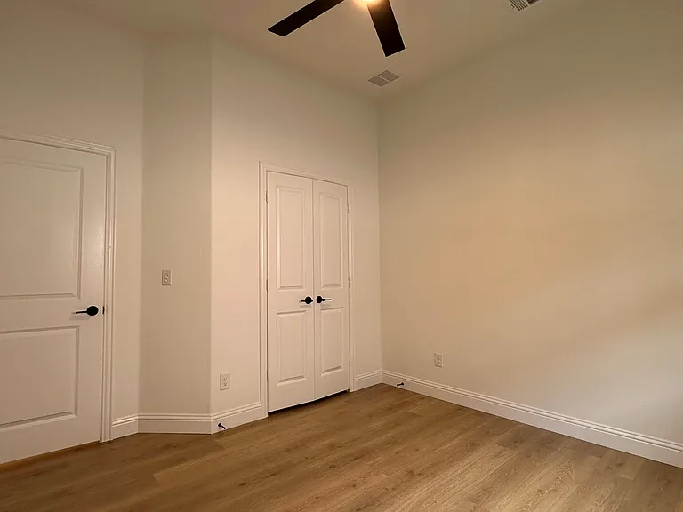 1704 Jaycreek Ct — Photo 14