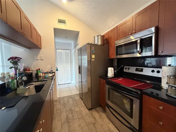 10610 SW 158th Ct APT 303, Miami, FL 33196