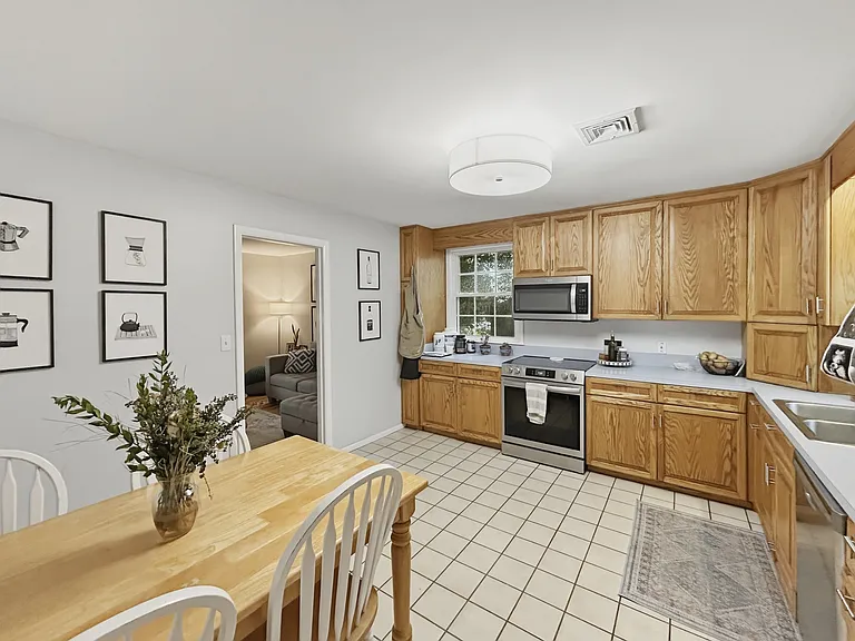 8070 Esterbrook Dr #A — Photo 5