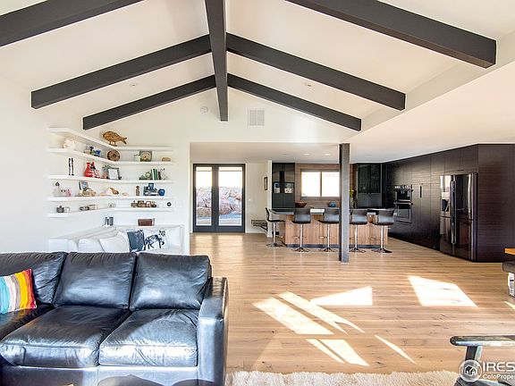 5th image of 878 Sunshine Canyon Dr