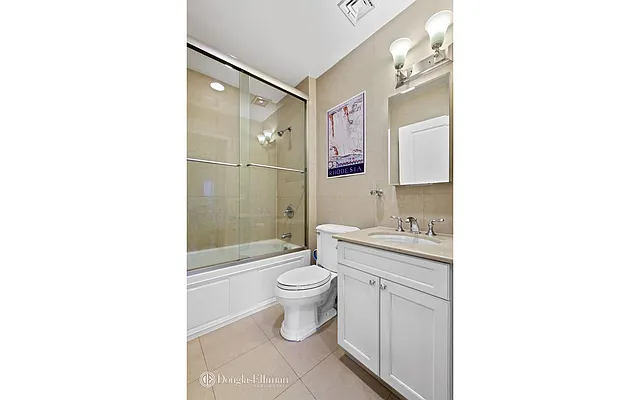 Rented by Douglas Elliman | media 7