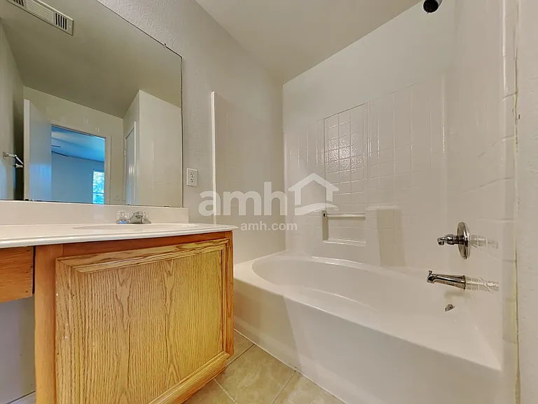 223 Lake Texoma Dr — Photo 12