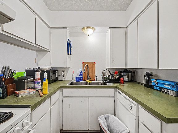 5th image of 7700 Mary Dr #7702