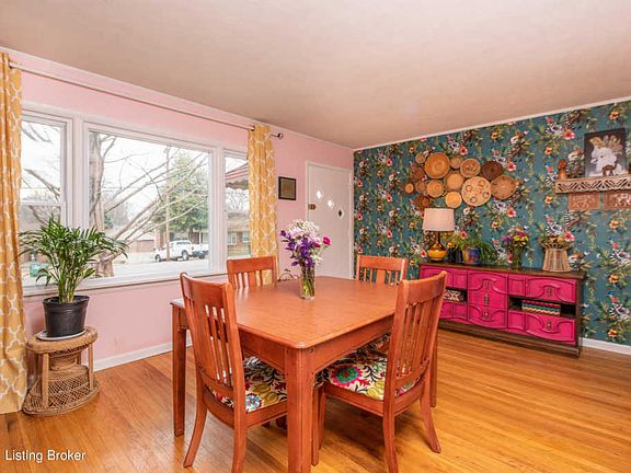 5th image of 6004 Green Manor Dr