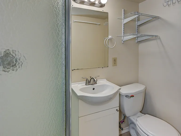 4707 Brooklyn Ave NE — Photo 26