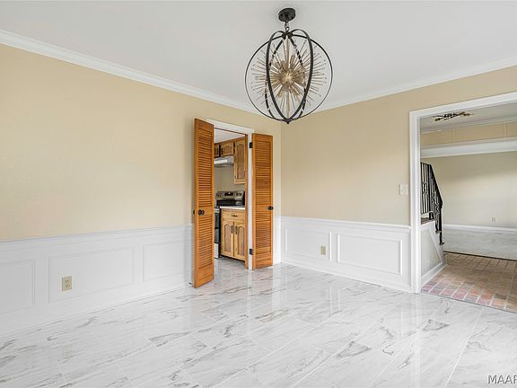 5th image of 3520 Melton Rd