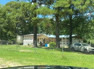480 Noble Dr, Raeford, NC 28376
