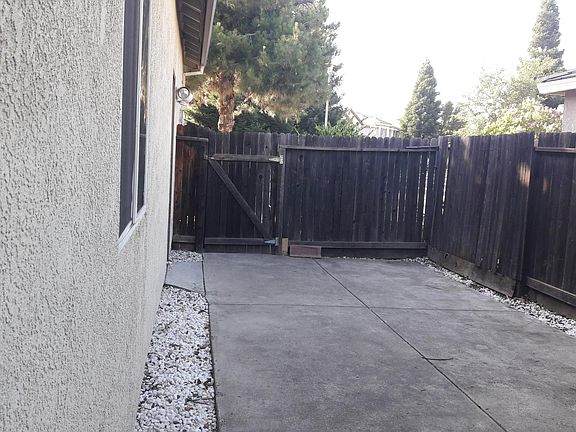 Side Yard, RV accessible