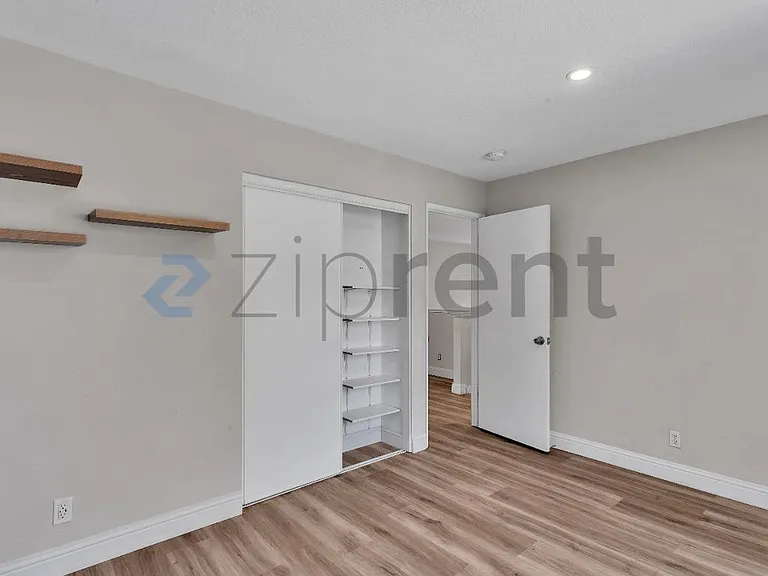 1240 Litchfield Ave — Photo 18