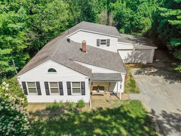 130 Singletary Ave, Sutton, MA 01590