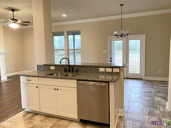 4th image of 21012 High Plains Dr