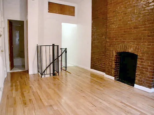 Rented by Glasser Realty LLC | media 9