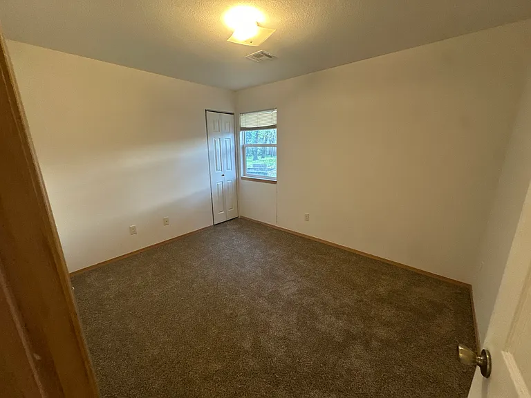 2941 W Elm St — Photo 6