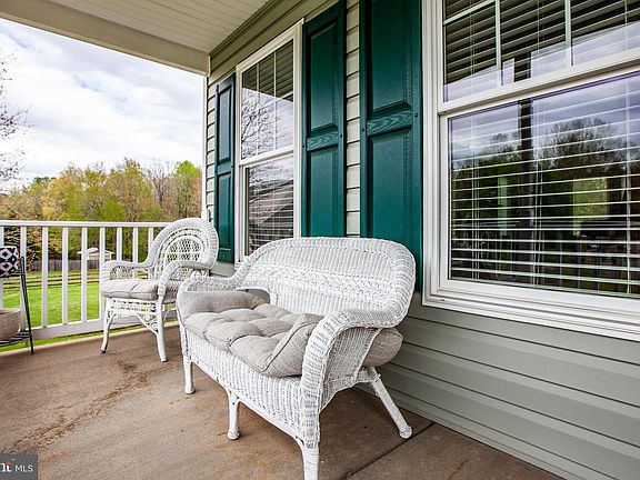 5th image of 10222 Spring Creek Dr