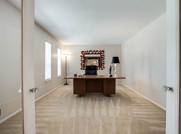 3rd image of 10606 Wyatt St