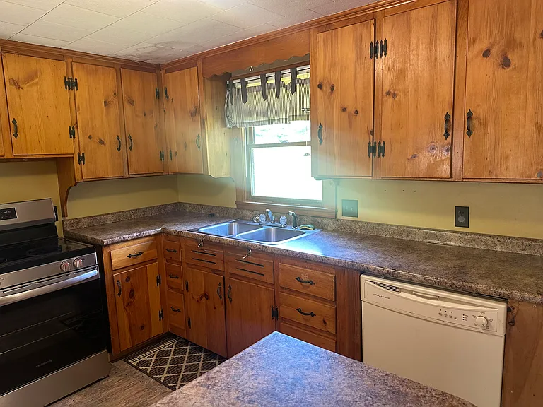 36 Mount Mica Rd — Photo 5