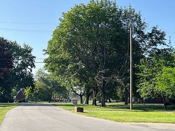 5th image of 18185 New Jersey Dr